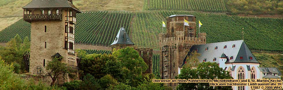 Oberwesel am Rhein, Kuhhirtenturm, Michelfeldturm I und II und St.-Martins-Kirche.